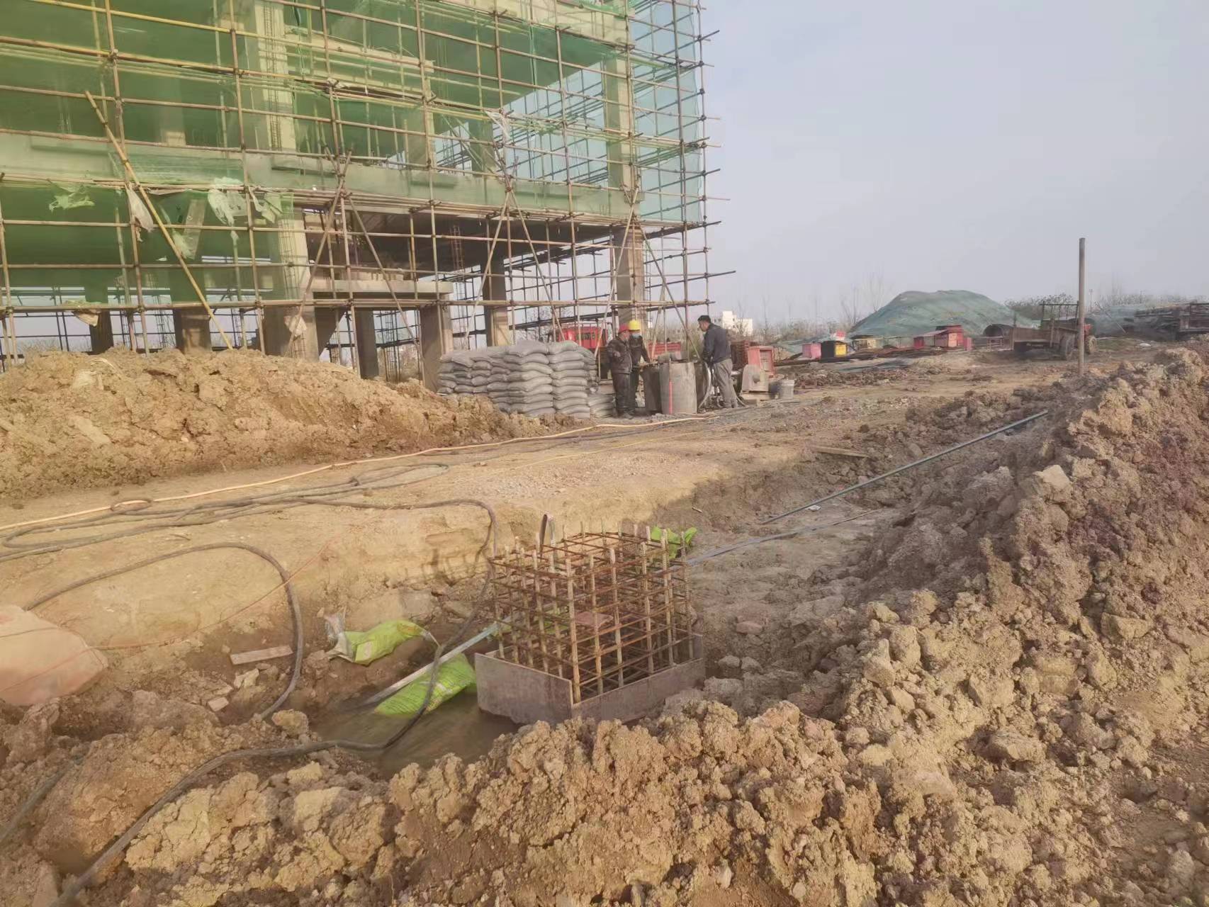 师宗当桥梁出现裂缝的时候应该及时加固修补